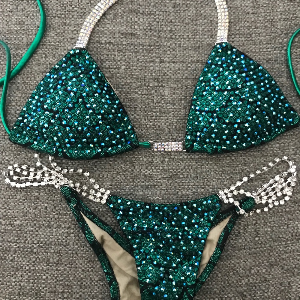 Ravish sands green competition bikini
